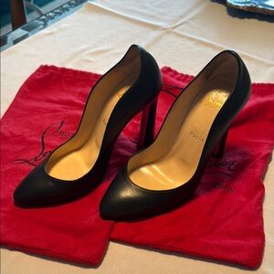 CHRISTIAN LOUBOUTIN AGNESKA SCALLOPED LEATHER PUMPS BLACK SIZE 37.5